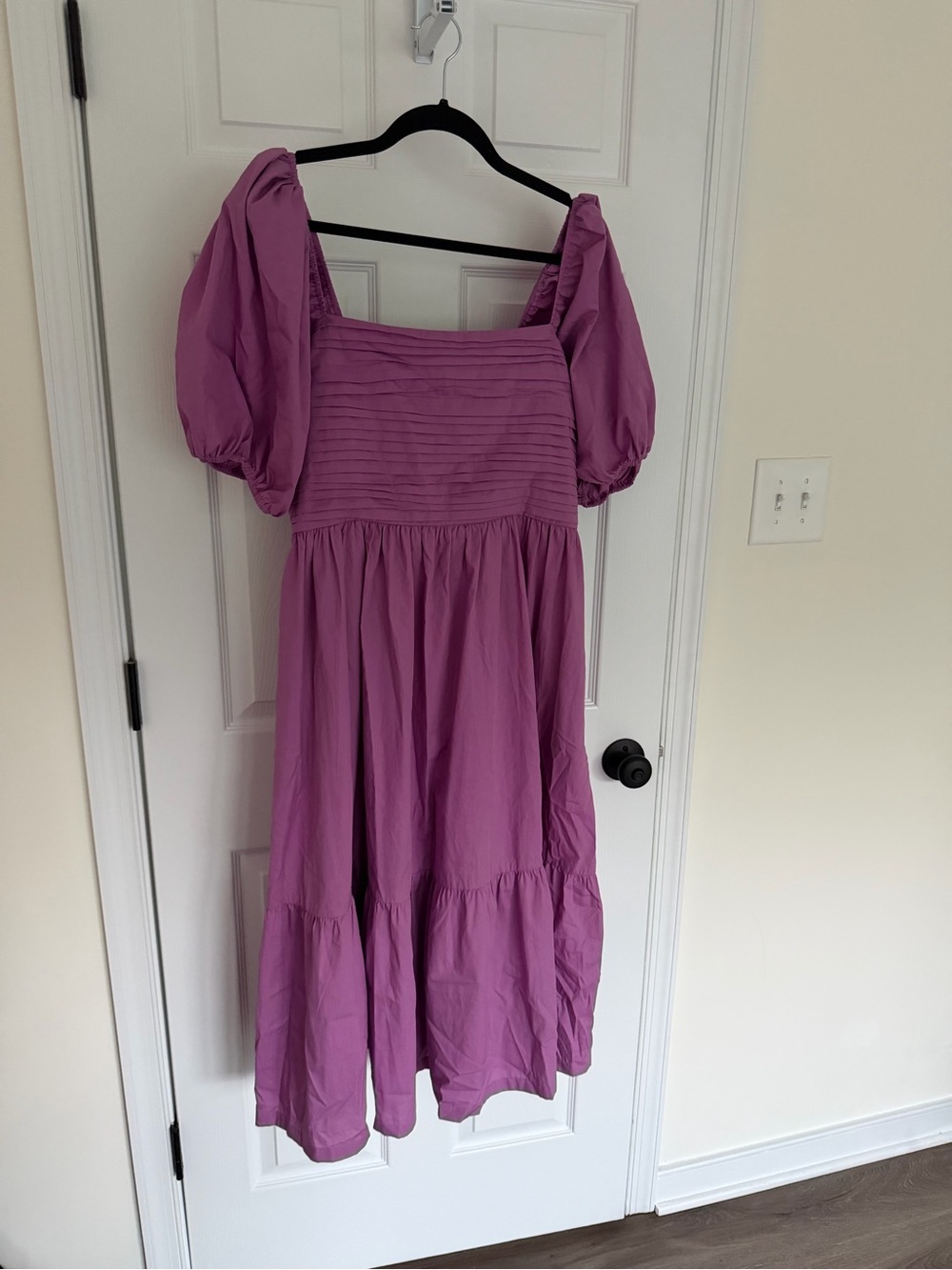 Abercrombie & Fitch Puff-Sleeve Midi Dress